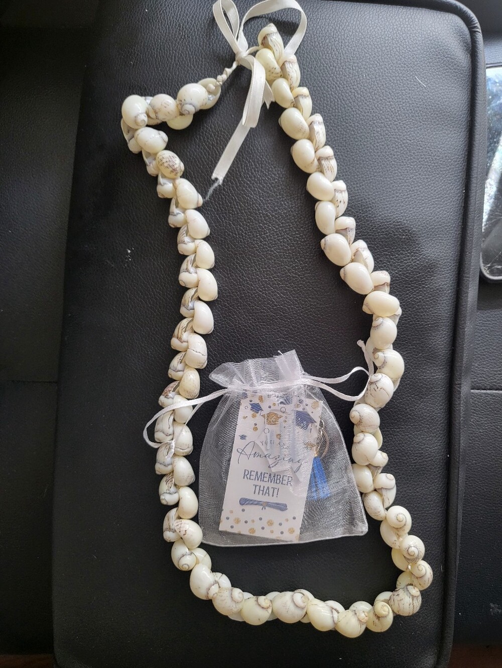 Vintage White Mongo Snail Shell Hawiian Beaded Lei Necklace
